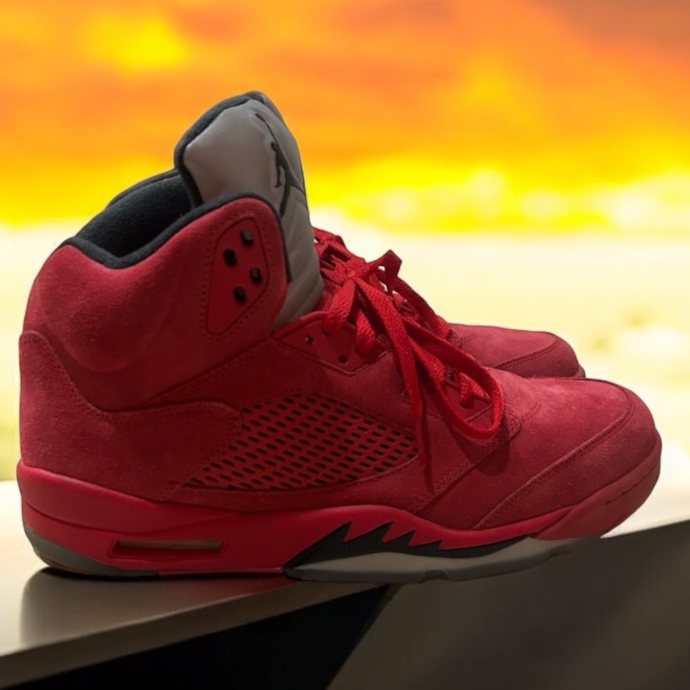 Jordan Retro 5 - Picture 2 of 3